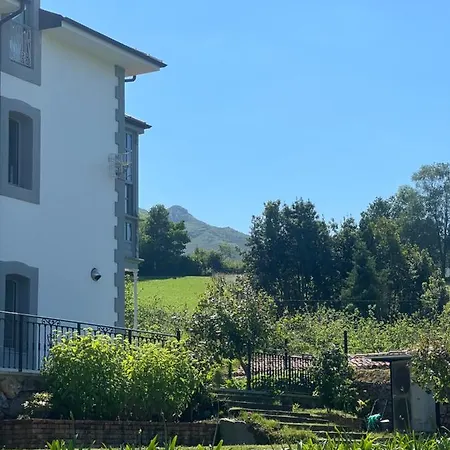 Marta Casa De Indianos Passive House * Villanueva de Ardisana